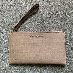 Michael Kors Wristlet